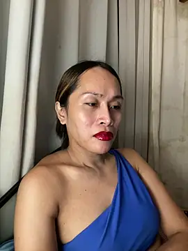 RomanticPearlTS online show from April 1, 2026, 1:41 pm