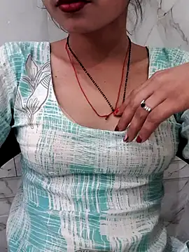 Snapshot of Sona-rani6 chatting on November 4, 2025, 4:11 am Sona-rani6 online show from November 4, 2025, 4:11 am