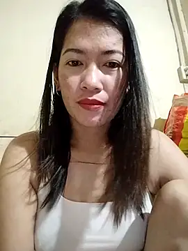Snapshot of wildxxxGia chatting on May 18, 2026, 8:14 pm wildxxxGia online show from May 18, 2026, 8:14 pm