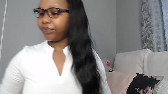 DarrkDeeva68 online show from October 13, 2025, 12:05 pm