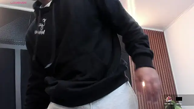 marco garciia  online show from November 14, 2025, 11:13 pm