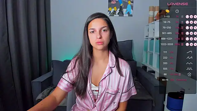 Snapshot of Guilana_baby chatting on October 19, 2025, 8:48 am Guilana baby online show from October 19, 2025, 8:48 am