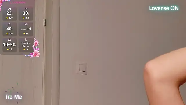 AuraPure online show from September 17, 2025, 8:10 pm