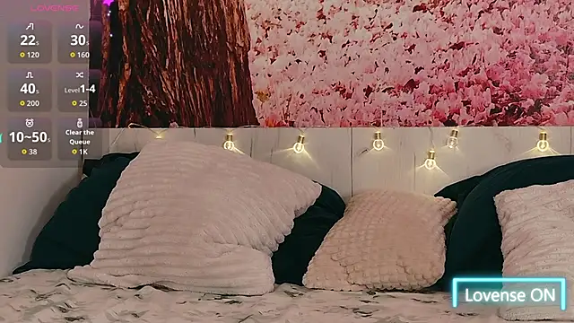 AuraPure online show from September 25, 2025, 9:51 pm