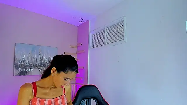 Snapshot of maraiah_petit chatting on September 24, 2025, 6:33 pm maraiah petit online show from September 24, 2025, 6:33 pm