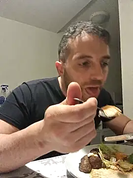 spaccaa online show from April 19, 2026, 8:22 pm