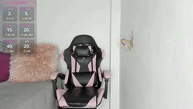 mari-ross online show from April 21, 2026, 2:04 am