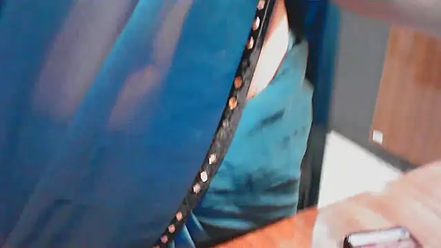 Snapshot of elize__ chatting on October 29, 2025, 12:57 am elize   online show from October 29, 2025, 12:57 am