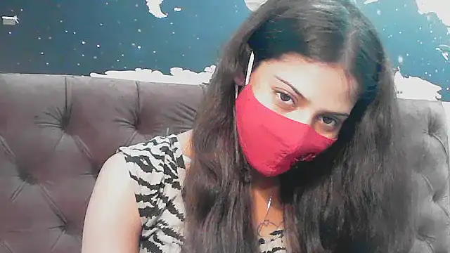 Snapshot of elize__ chatting on October 29, 2025, 1:02 pm elize   online show from October 29, 2025, 1:02 pm