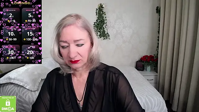 hunters woman online show from February 18, 2026, 4:47 pm