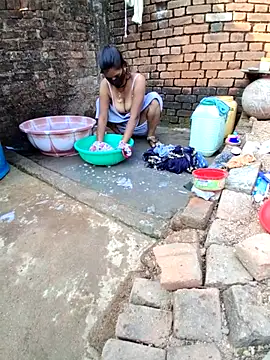 RAYI Queen 3 online show from November 24, 2025, 4:01 am