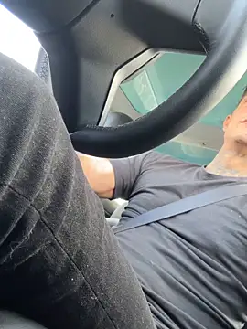 Snapshot of X_es_SL chatting on October 15, 2025, 8:47 am X es SL online show from October 15, 2025, 8:47 am