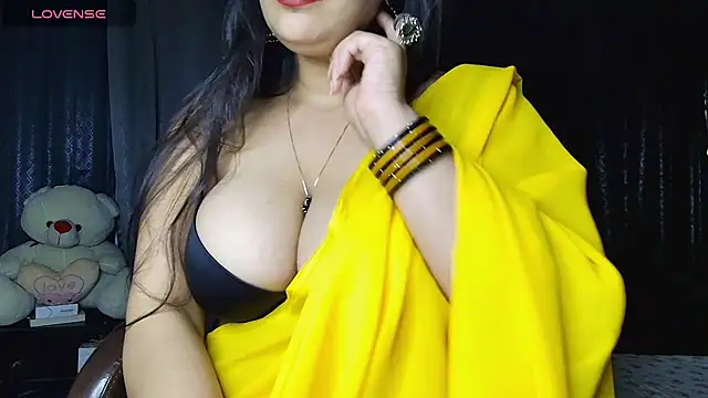 MissNasha online show from June 18, 2026, 7:19 am