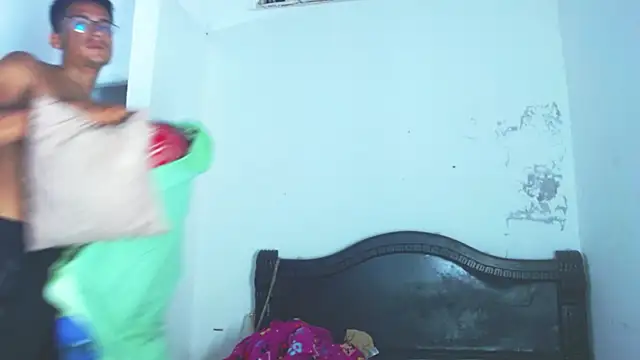 Jacobandluna online show from November 3, 2025, 12:46 am