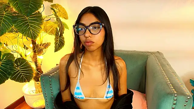 Snapshot of Sphere01 chatting on February 7, 2026, 4:16 am Sphere01 online show from February 7, 2026, 4:16 am