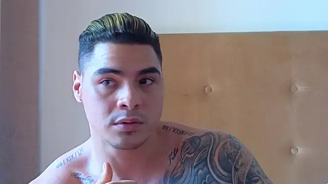 Steven Velez online show from November 9, 2025, 9:24 pm