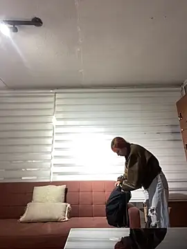 Sallem Pink online show from April 3, 2026, 11:08 am