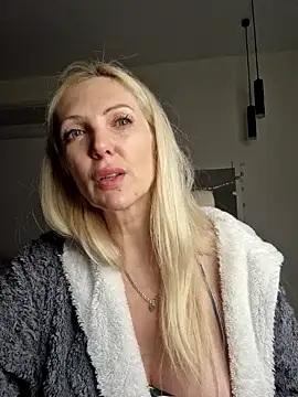 Monna online show from February 12, 2026, 3:18 pm