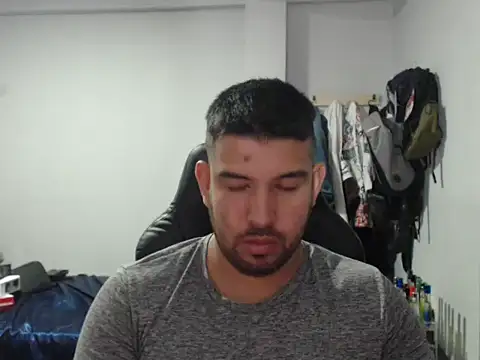 Snapshot of Axel11113 chatting on September 12, 2025, 2:55 am Axel11113 online show from September 12, 2025, 2:55 am