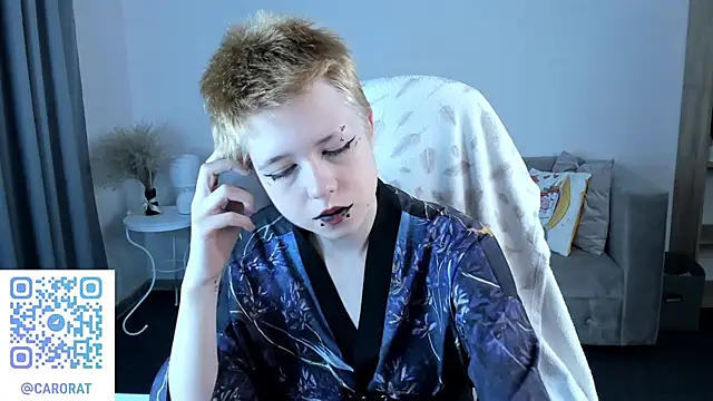 CarolineRichter online show from September 19, 2025, 2:02 am