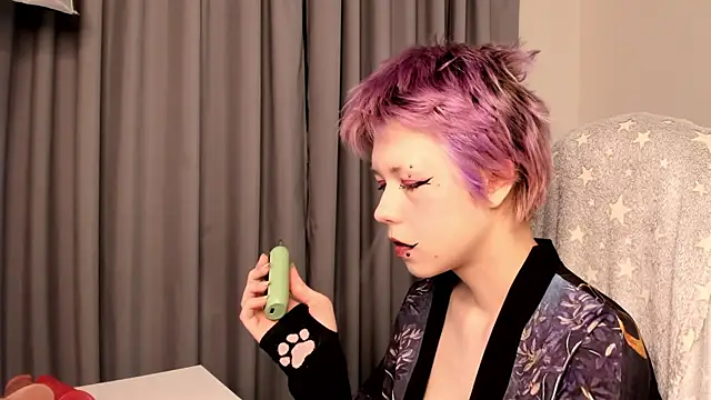 CarolineRichter online show from November 19, 2025, 2:55 am