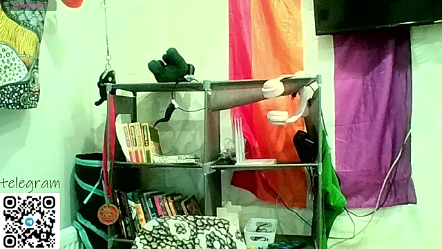 CarolineRichter online show from February 16, 2026, 9:49 am