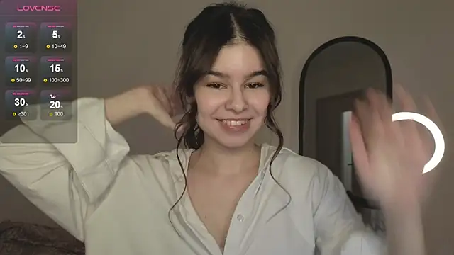sladkoezzzka online show from September 17, 2025, 5:14 pm
