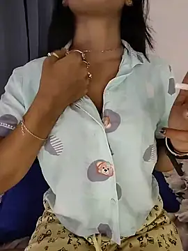 Snapshot of priya_26 chatting on July 18, 2026, 3:16 pm priya 26 online show from July 18, 2026, 3:16 pm