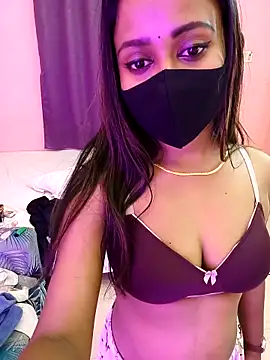 Puja-baby online show from November 10, 2025, 1:04 am