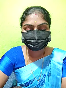 Snapshot of Tamil_Princess12 chatting on October 26, 2025, 7:31 pm Tamil Princess12 online show from October 26, 2025, 7:31 pm