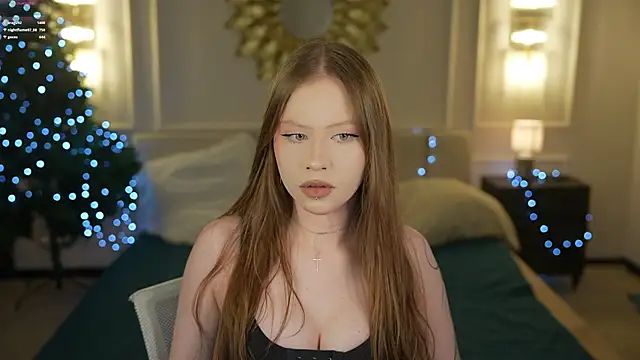 Snapshot of Esmie_Smile chatting on January 17, 2026, 12:37 am Esmie Smile online show from January 17, 2026, 12:37 am