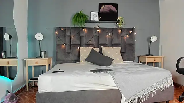 RiriiBrunette   online show from January 10, 2026, 7:59 pm