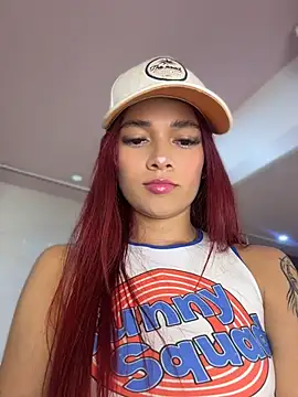 Snapshot of amber_sparkle chatting on May 30, 2026, 12:35 pm amber sparkle online show from May 30, 2026, 12:35 pm