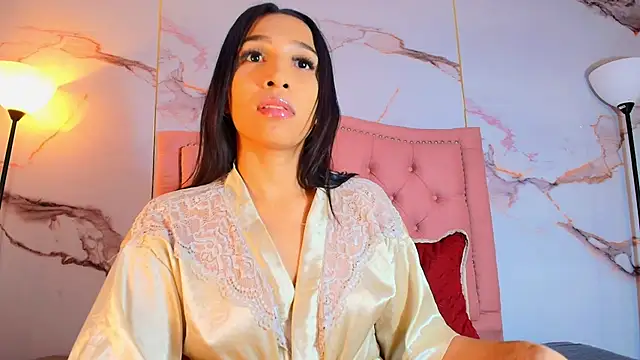 AlyaThompson online show from July 14, 2026, 3:44 am