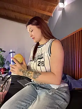 MarilynSmith01 online show from April 12, 2026, 8:36 pm