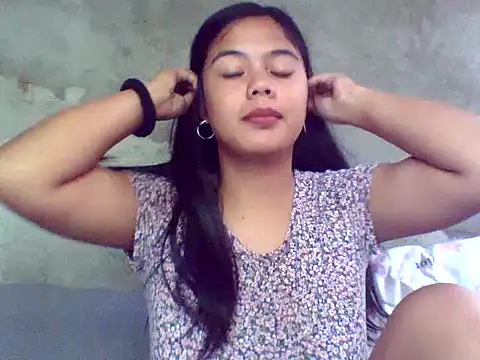 sweet heaven00 online show from October 23, 2025, 5:18 am