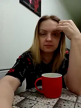 Snapshot of Ami_Foxy chatting on May 9, 2026, 5:23 am Ami Foxy online show from May 9, 2026, 5:23 am