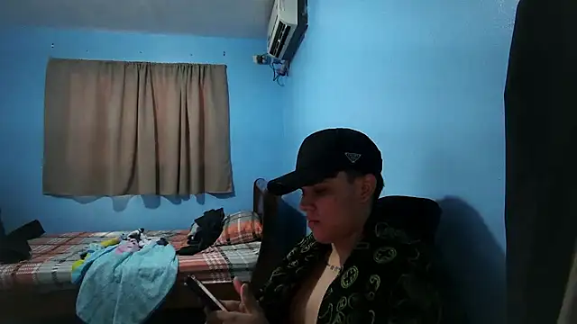 Jaket lovers online show from November 24, 2025, 3:56 pm