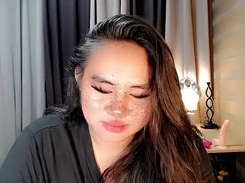 ursexy ceciliaxx online show from October 9, 2025, 3:32 pm