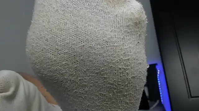 Mateo Escobar online show from December 1, 2025, 8:19 am