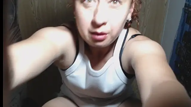 Milf Valeria online show from April 7, 2026, 4:29 pm