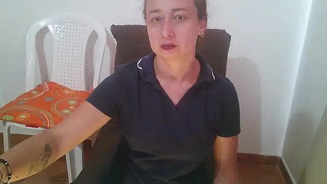 Snapshot of Milf_Valeria chatting on May 27, 2026, 3:53 pm Milf Valeria online show from May 27, 2026, 3:53 pm