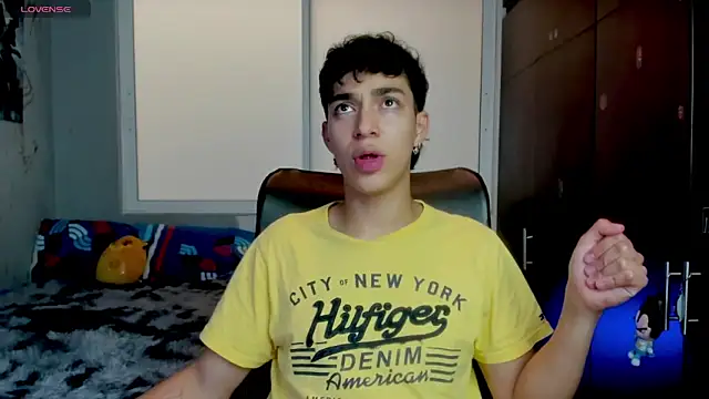 Snapshot of Noxx_starkK chatting on February 11, 2026, 8:14 pm Noxx starkK online show from February 11, 2026, 8:14 pm