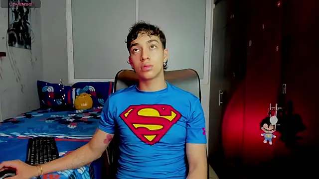 Snapshot of Noxx_starkK chatting on February 14, 2026, 12:18 am Noxx starkK online show from February 14, 2026, 12:18 am