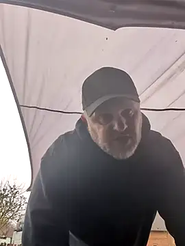 Wir2002Paar online show from February 22, 2026, 2:04 pm