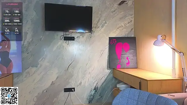 miss bubbles  online show from October 30, 2025, 12:45 am