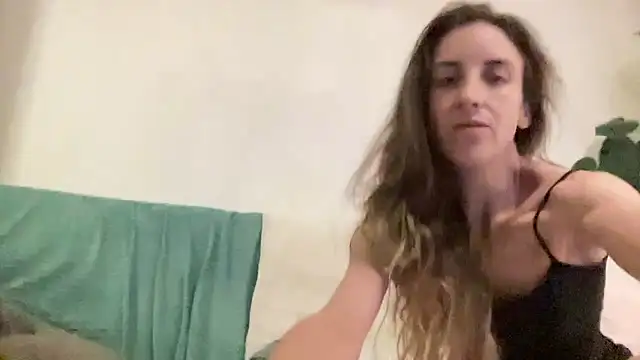 mariemady online show from June 27, 2026, 1:32 am