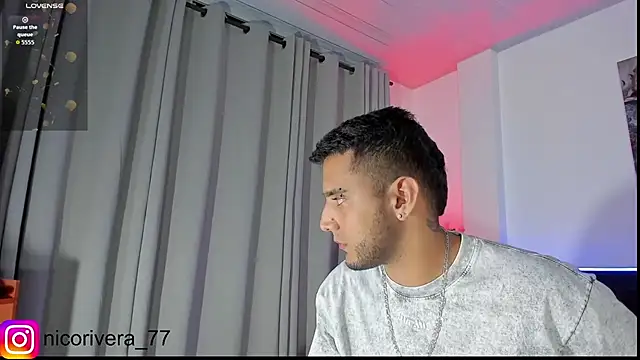 Snapshot of nico_rivera chatting on April 22, 2026, 2:47 am nico rivera online show from April 22, 2026, 2:47 am