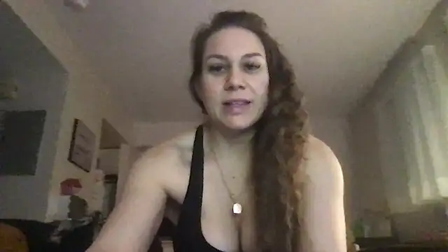 Snapshot of thedevinemama chatting on February 6, 2026, 2:49 am thedevinemama online show from February 6, 2026, 2:49 am
