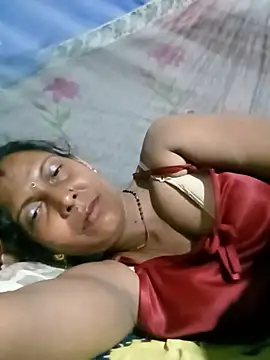 Snapshot of Savita992 chatting on June 26, 2026, 7:07 pm Savita992 online show from June 26, 2026, 7:07 pm